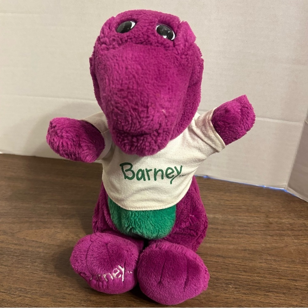 Vintage Barney The Dinosaur 13" Plush with White T-Shirt by Lyons Group 1992